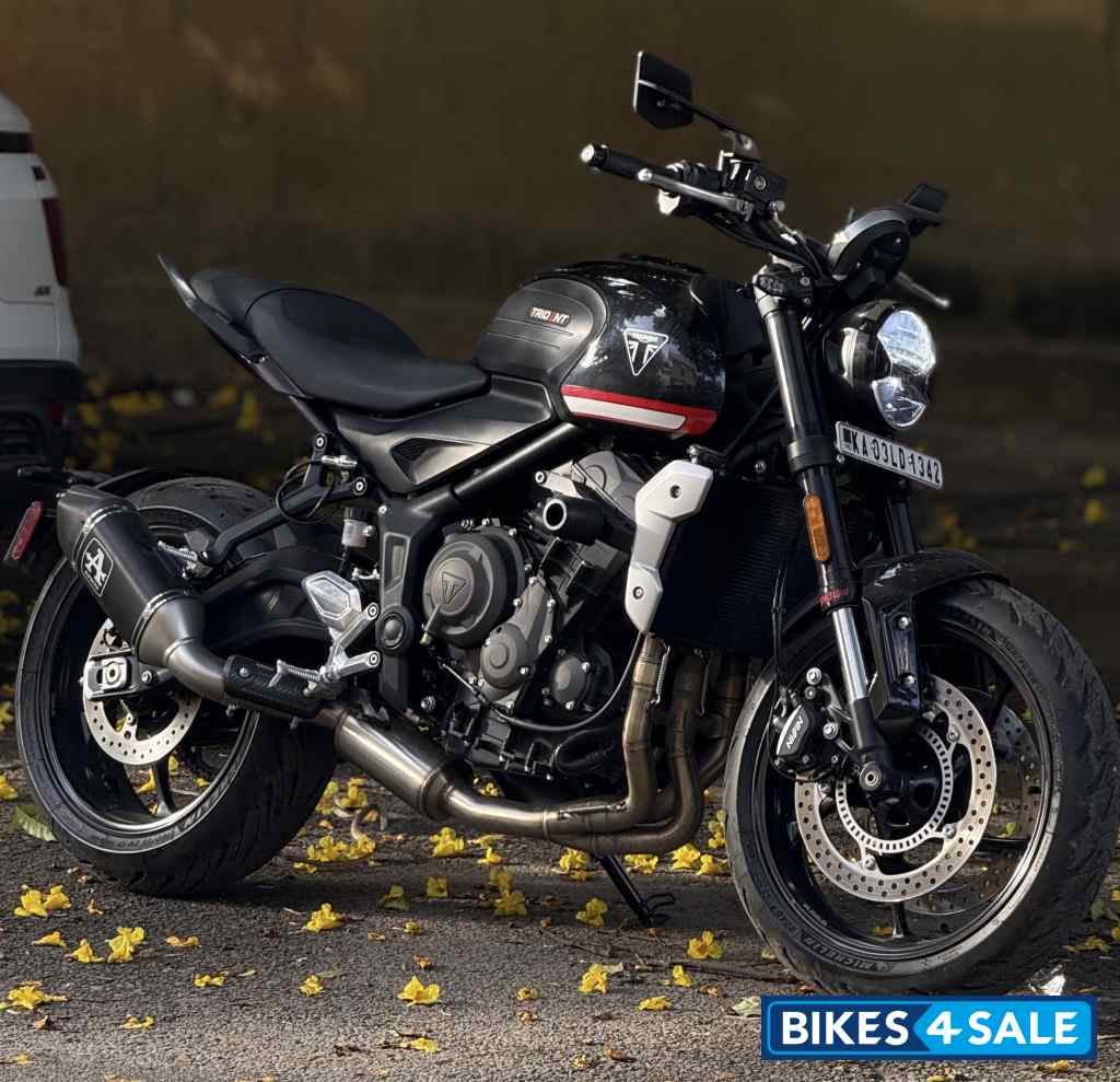 Triumph Trident 660