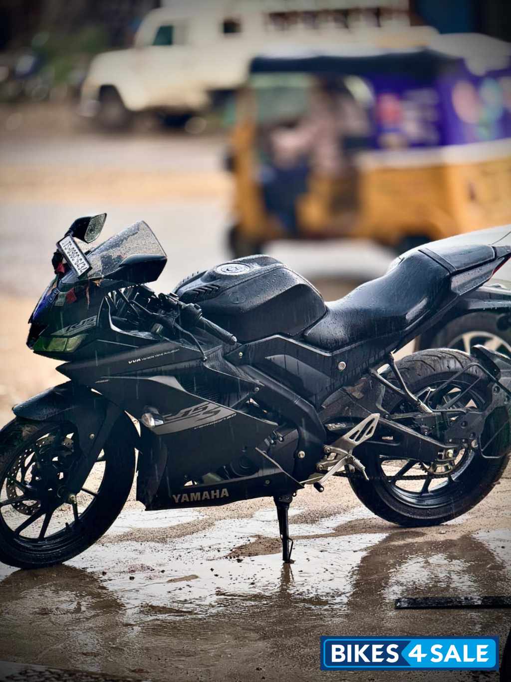Black Yamaha YZF R15 S V3.0