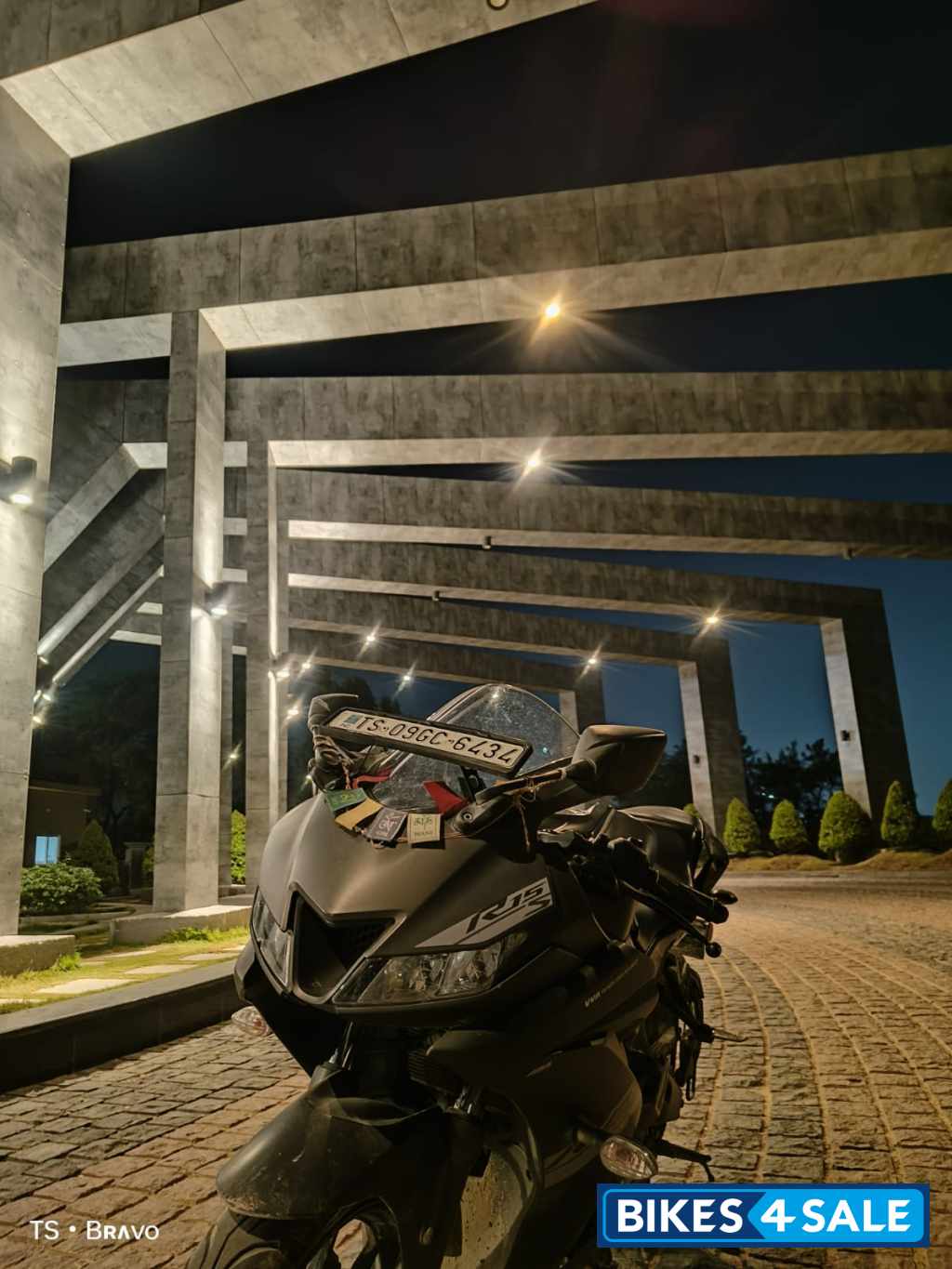 Black Yamaha YZF R15 S V3.0