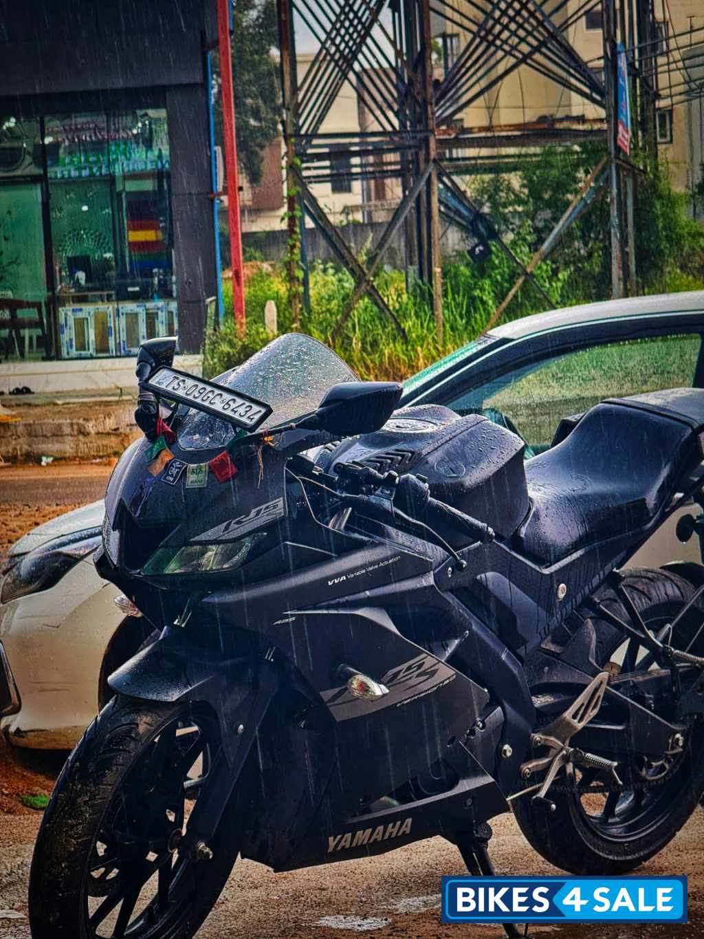 Black Yamaha YZF R15 S V3.0
