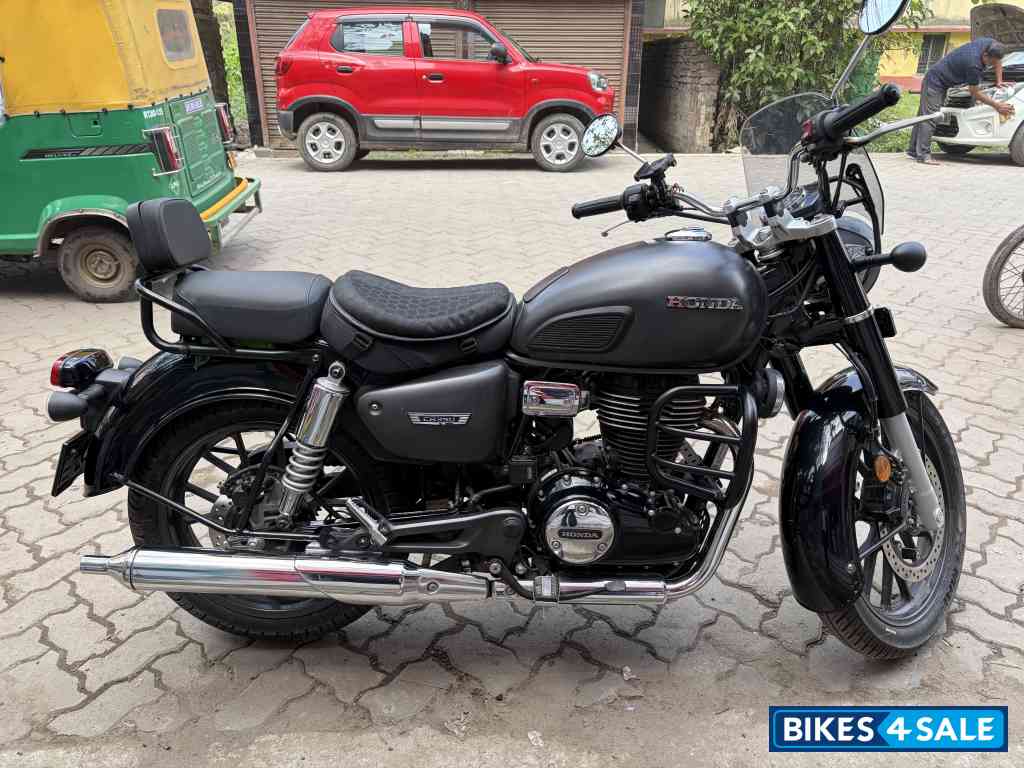 Grey Honda CB350RS DLX 2025