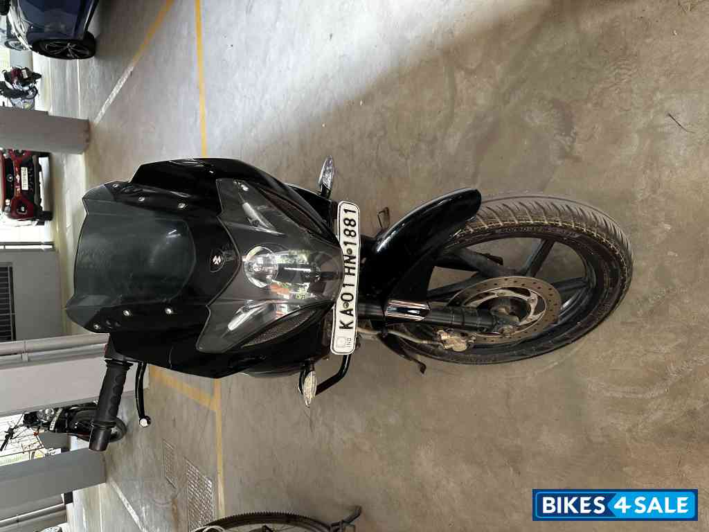 Bajaj Pulsar 220 DTSFi
