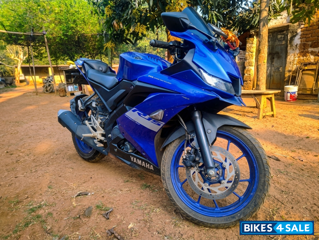 Racing Blue Yamaha YZF R15 V3