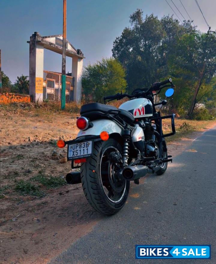 Royal Enfield Shotgun 650