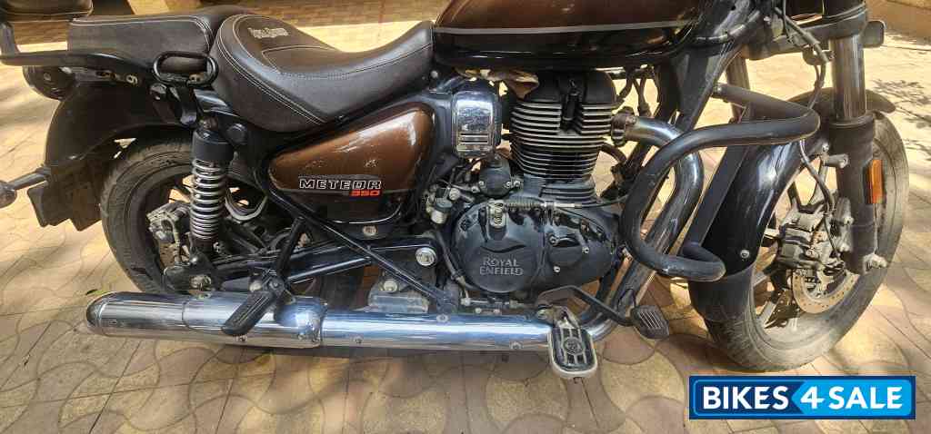 Royal Enfield Meteor 350 Supernova