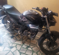 Black Hero Xtreme 125R