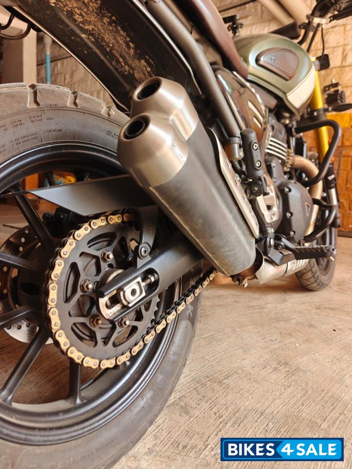 Khakhi Green Triumph Scrambler 400 X