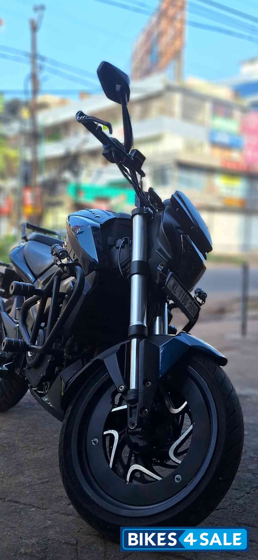 Bajaj Dominar 400 Disc