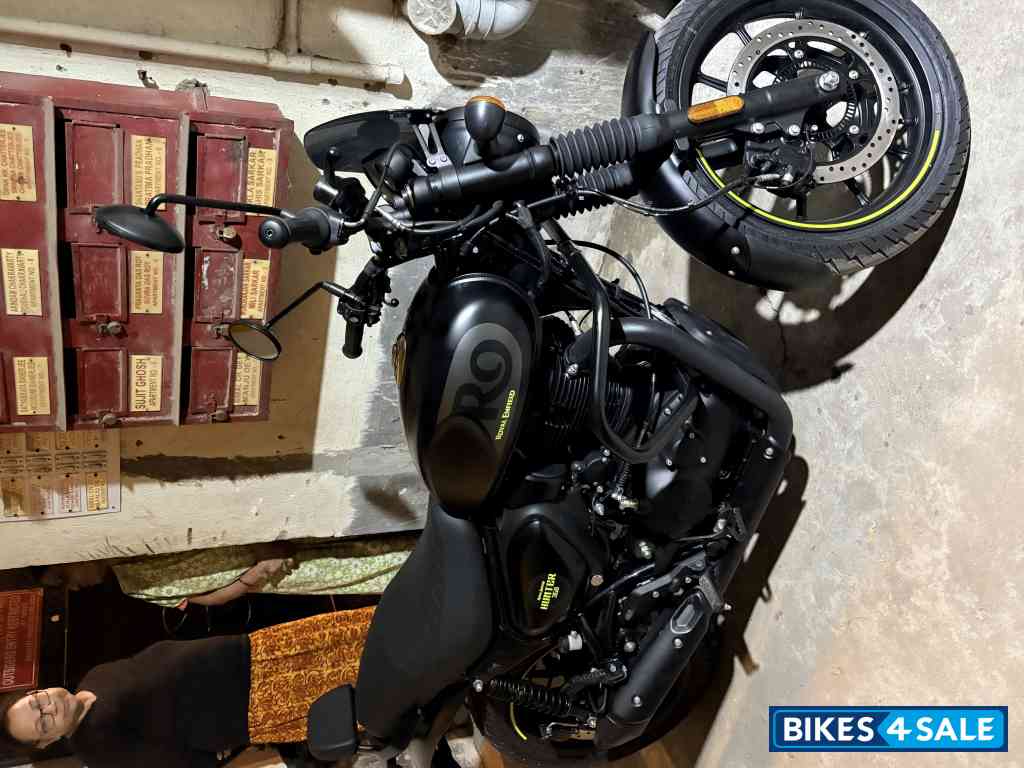 Graphite Grey Royal Enfield Hunter 350 2025
