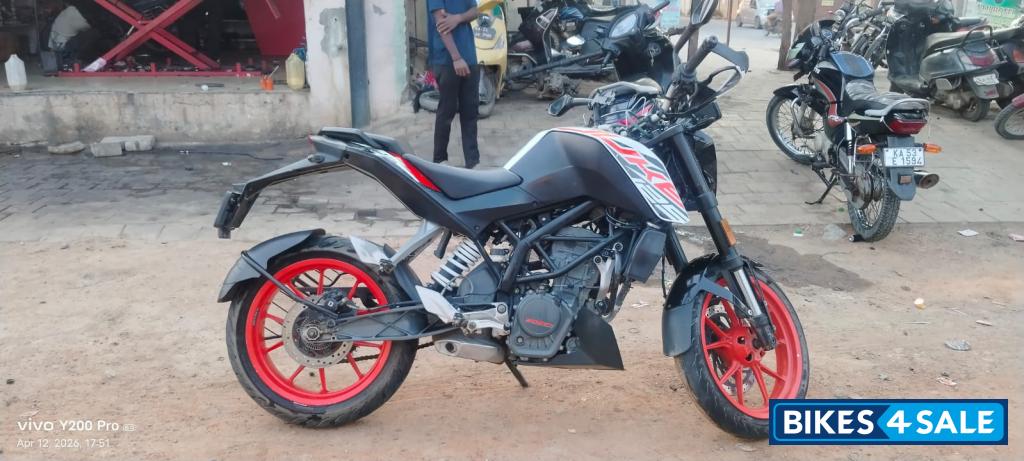 KTM Duke 125