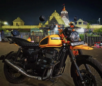 Yezdi Scrambler Single Tone