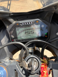 White Matallic C Yamaha R15M