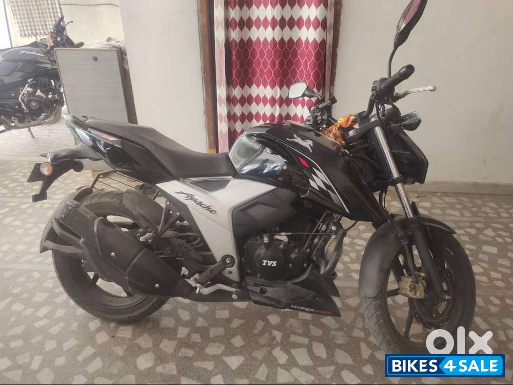 TVS Apache RTR 160 4V