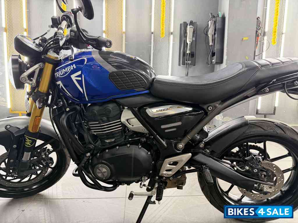 Caspian Blue Triumph Speed 400