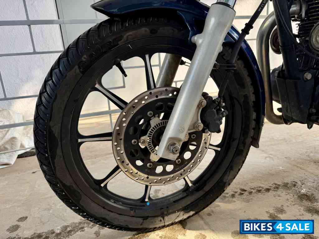 Marine Blue Royal Enfield Thunderbird 350