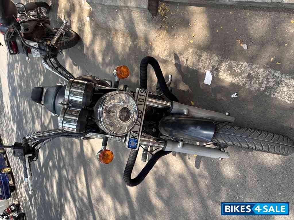 Matt Black Royal Enfield Thunderbird 350