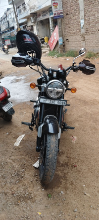 Black Royal Enfield Super Meteor 650