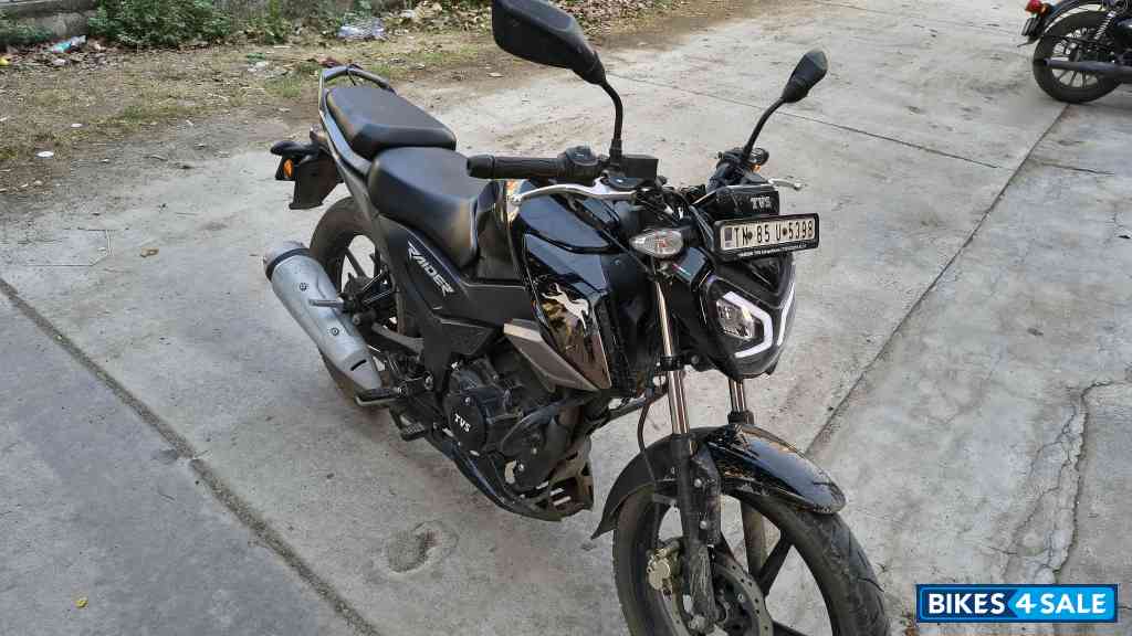 TVS Raider 125