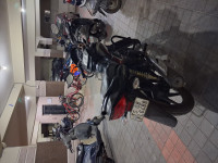 Black Honda Shine 125