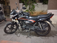 Black Honda Shine 125