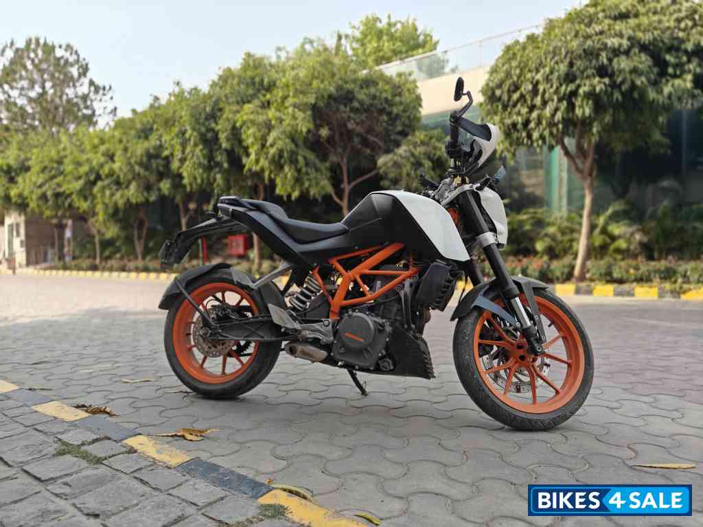 White KTM Duke 390