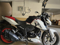TVS Apache RTR 160 4V Special Edition