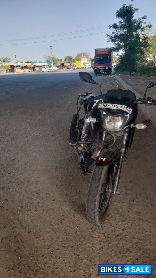 TVS Apache RTR 160 4V