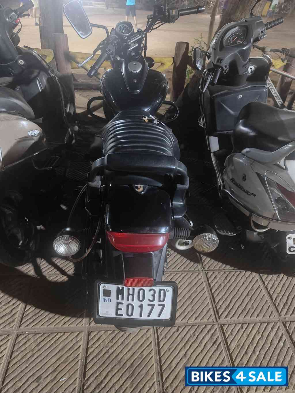 Bajaj Avenger Street 180