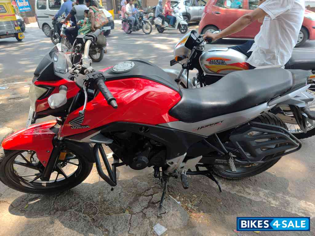 Honda CB Hornet 160R
