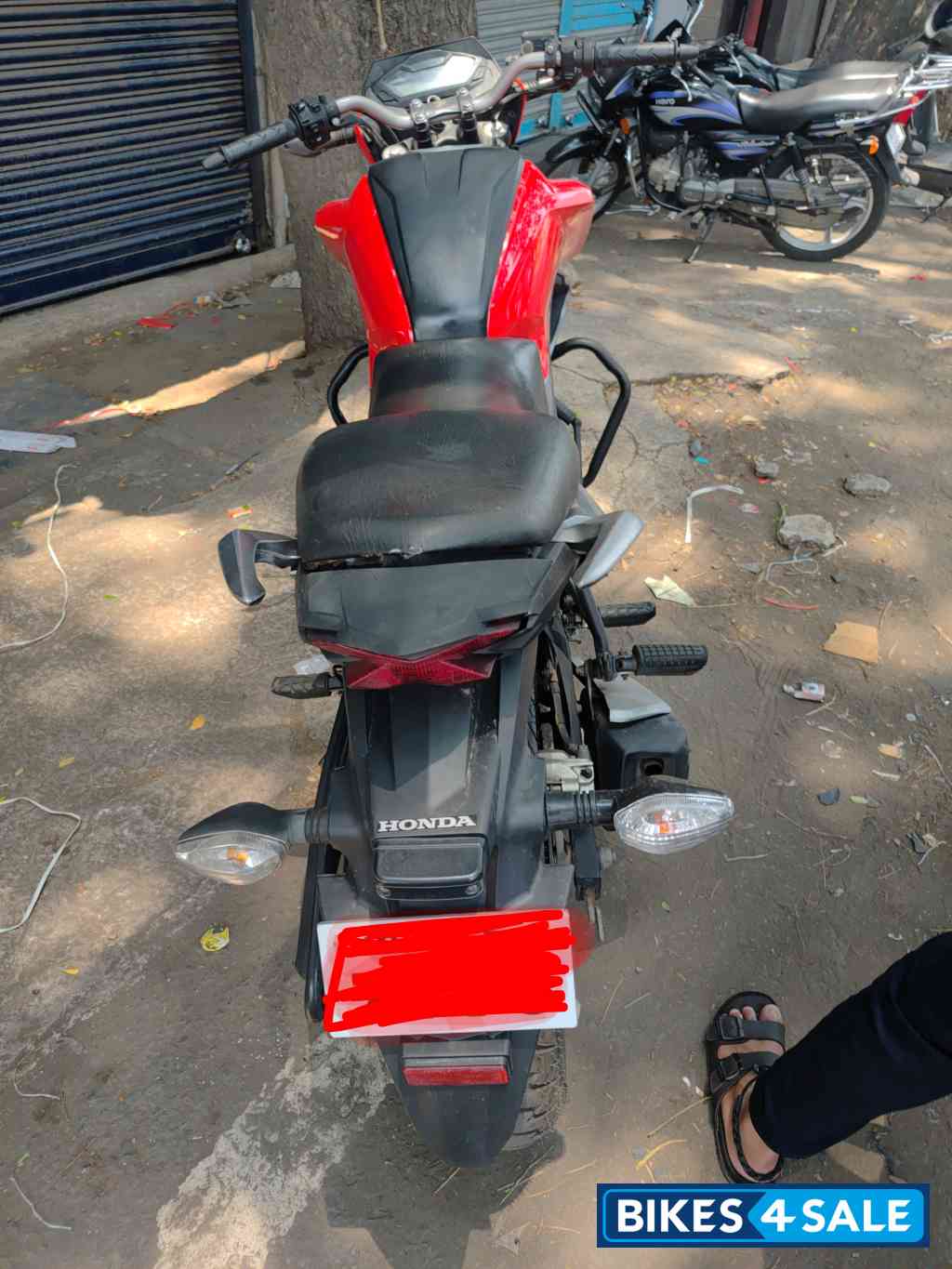 Honda CB Hornet 160R