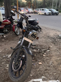 Stellar Black Royal Enfield Meteor 350 Stellar