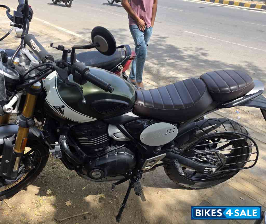 Triumph Scrambler 400 X