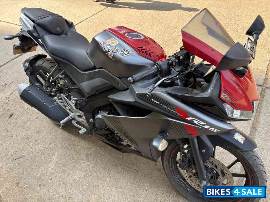 Yamaha YZF R15 V3