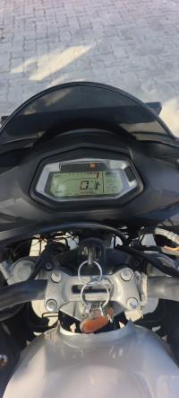 White Hero Xtreme 200S