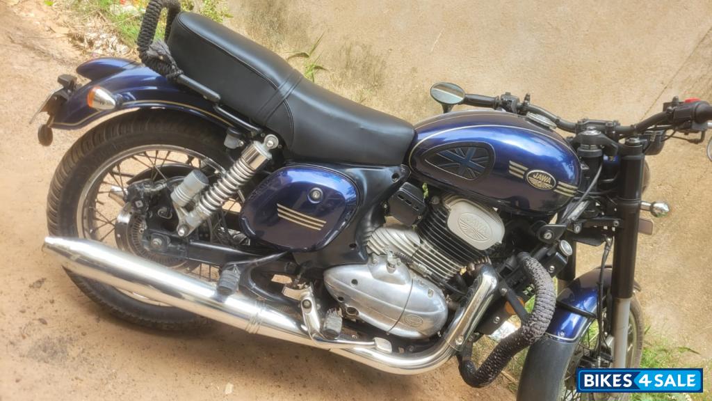 Jawa forty two BS6