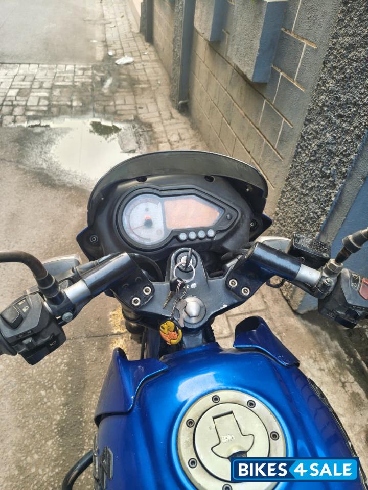 Blue Bajaj Pulsar 180 Blue Bajaj Pulsar 180
