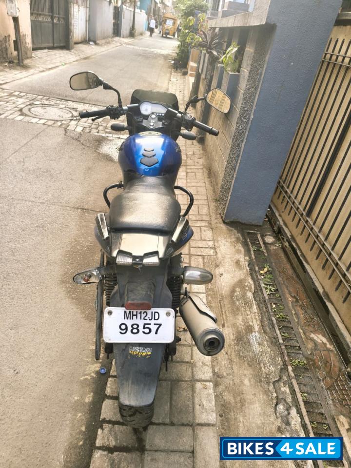 Blue Bajaj Pulsar 180 Blue Bajaj Pulsar 180