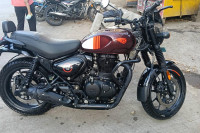 Royal Enfield Hunter 350 Metro