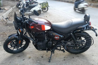 Royal Enfield Hunter 350 Metro