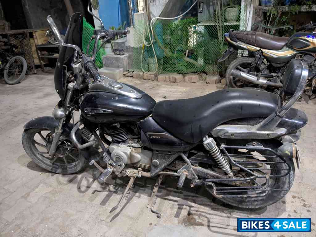 Bajaj Avenger Cruise 220