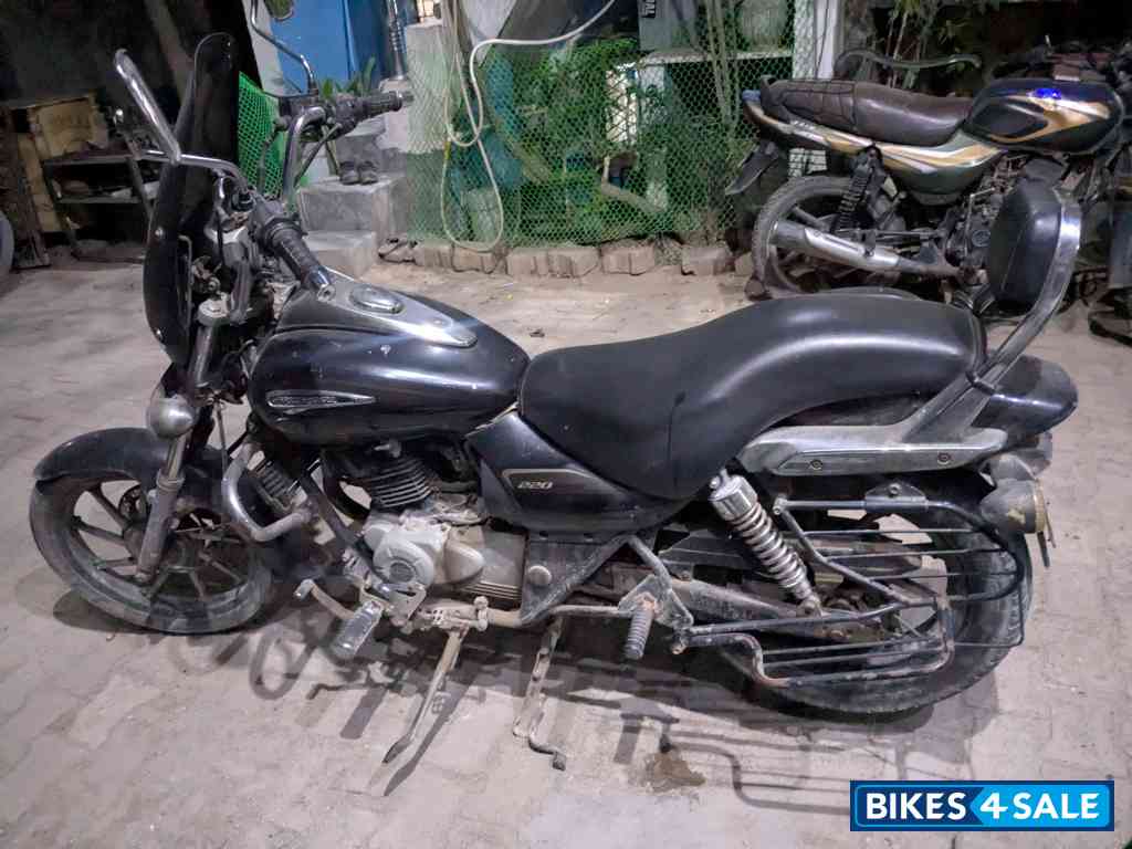 Bajaj Avenger Cruise 220