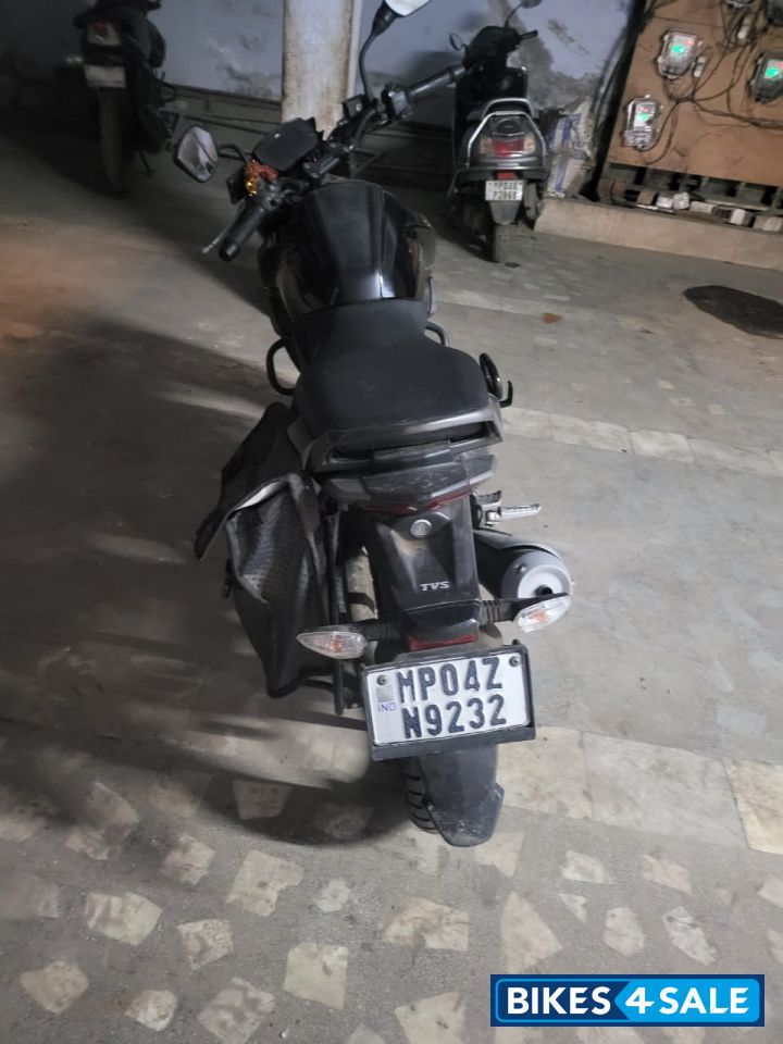 Black TVS Raider iGO