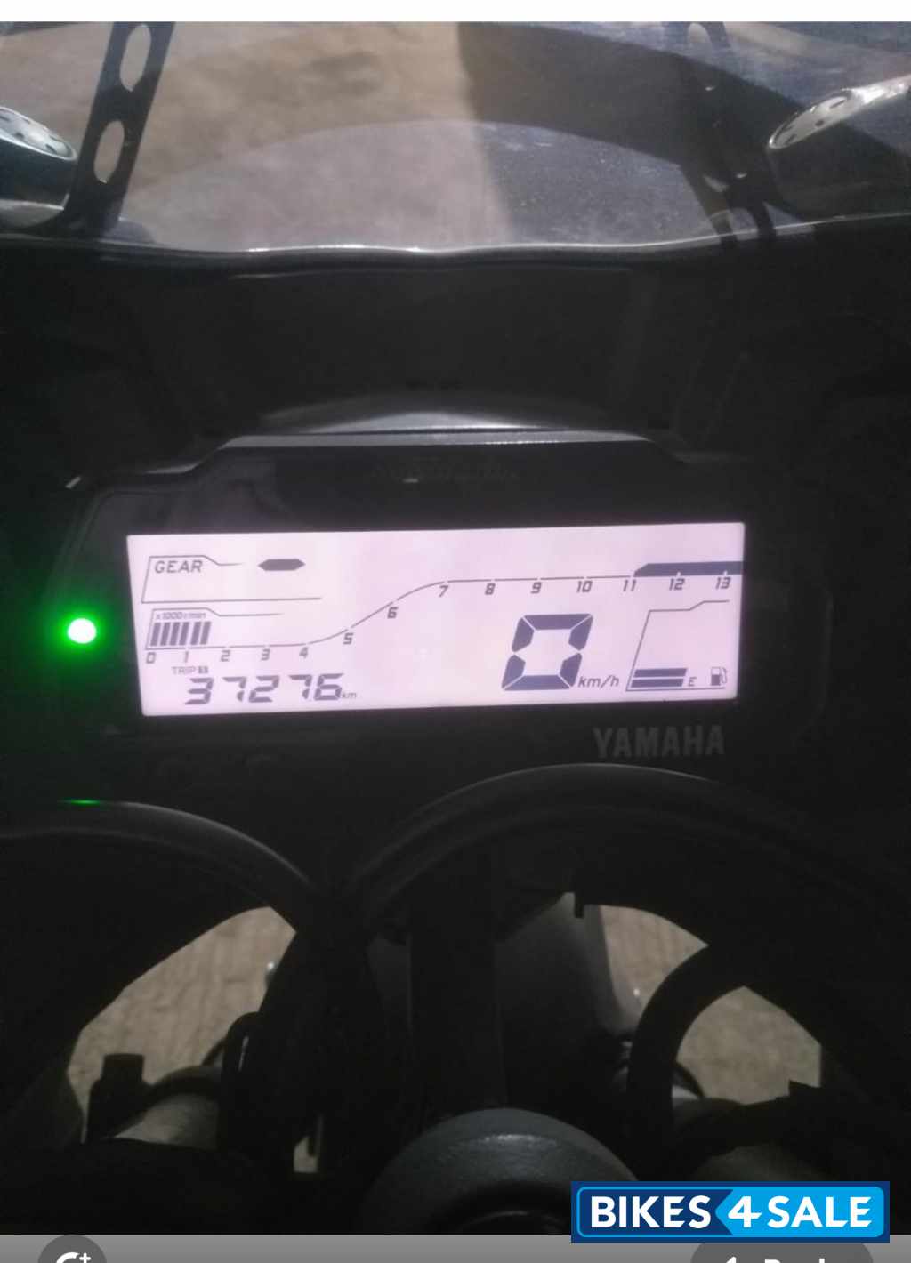 Yamaha R15 V4