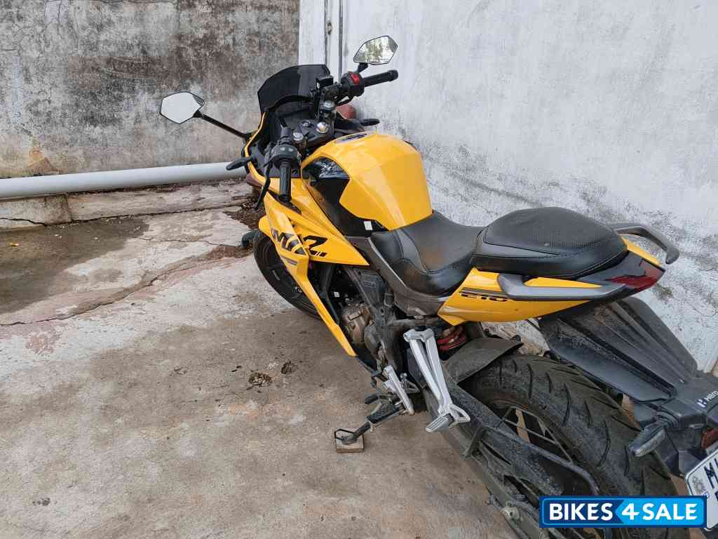 Yellow Hero Karizma XMR