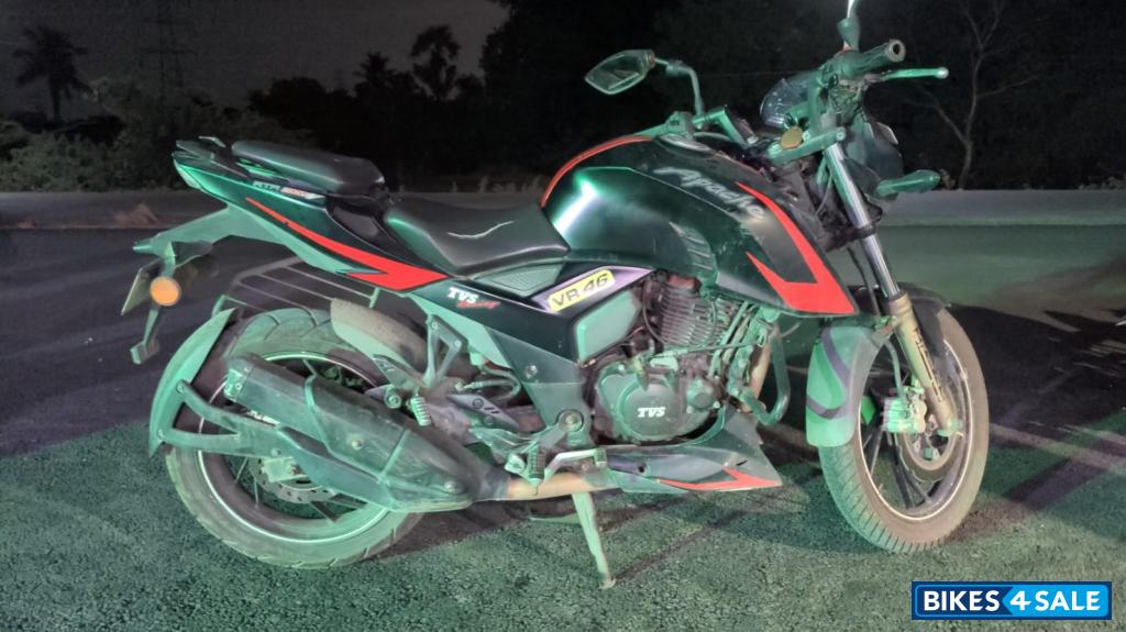 TVS Apache RTR 200 4V