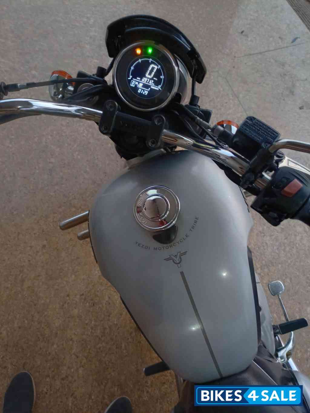 Yezdi Roadster Chrome