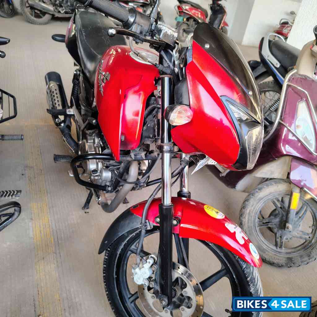 Cocktail Wine Red And Black Bajaj Pulsar 150 DTSi