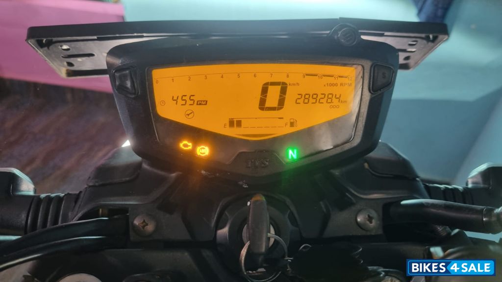 TVS Apache RTR 160 4V BS6