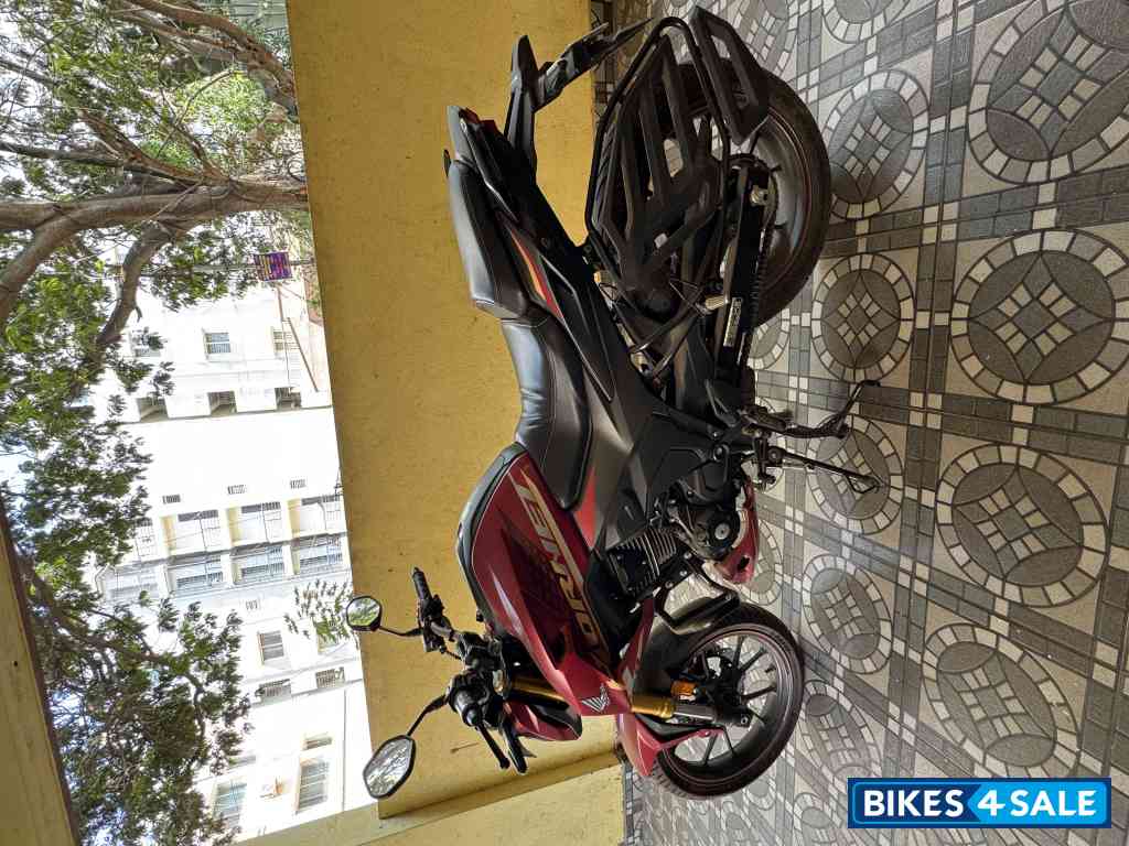 Honda Hornet 2.0 Honda Hornet 2.0