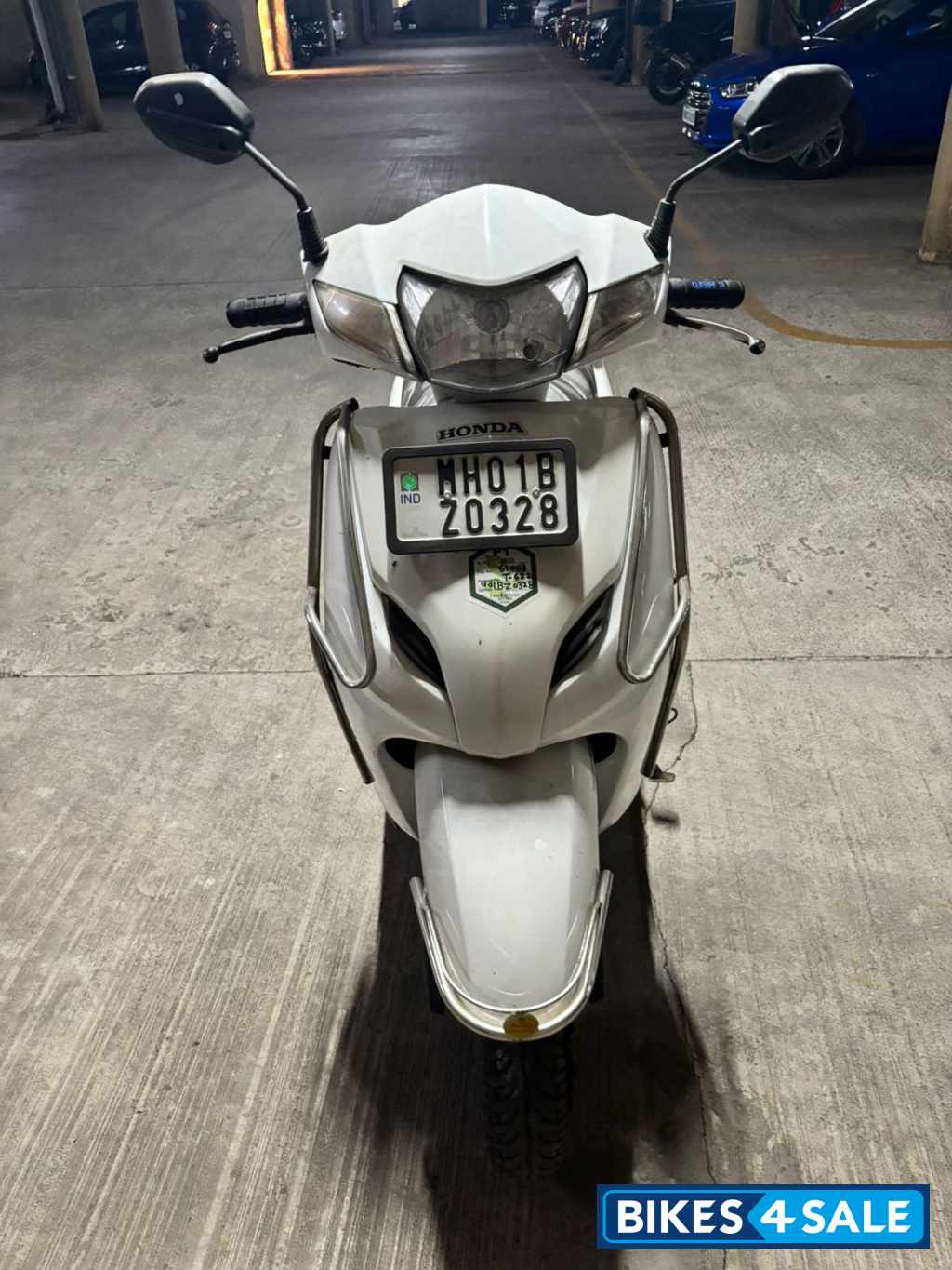 White Honda Activa 3G